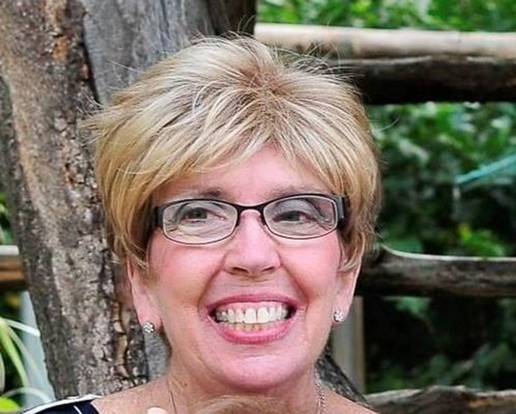 Mary Beth Curry Profile Photo