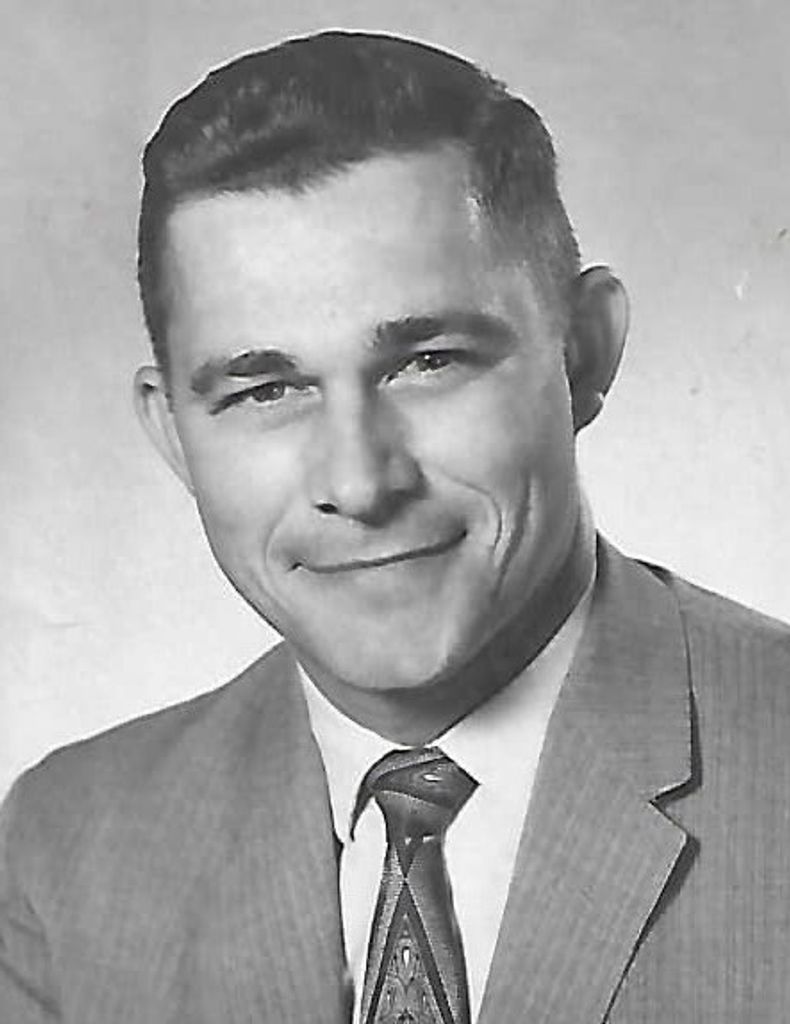 Robert "Bob" Simmons