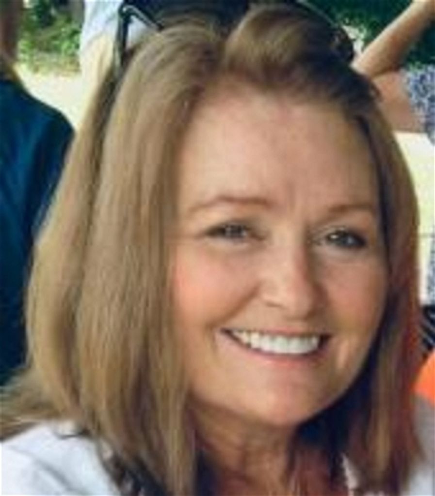 Patricia Darlyne White (Broom)