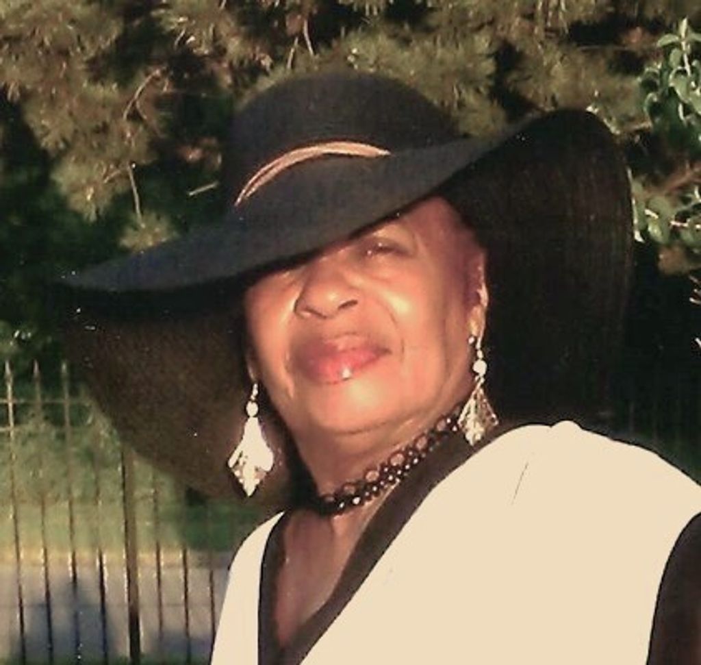 Thea Wanda Henderson Profile Photo