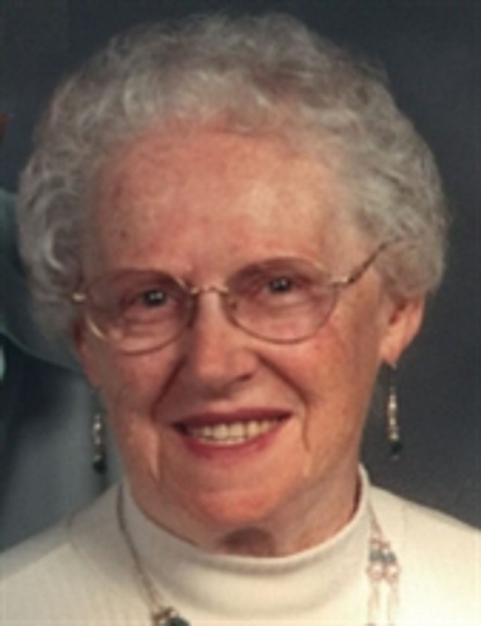 Lucretia "Mae" Smith photo gallery image 1 of 2
