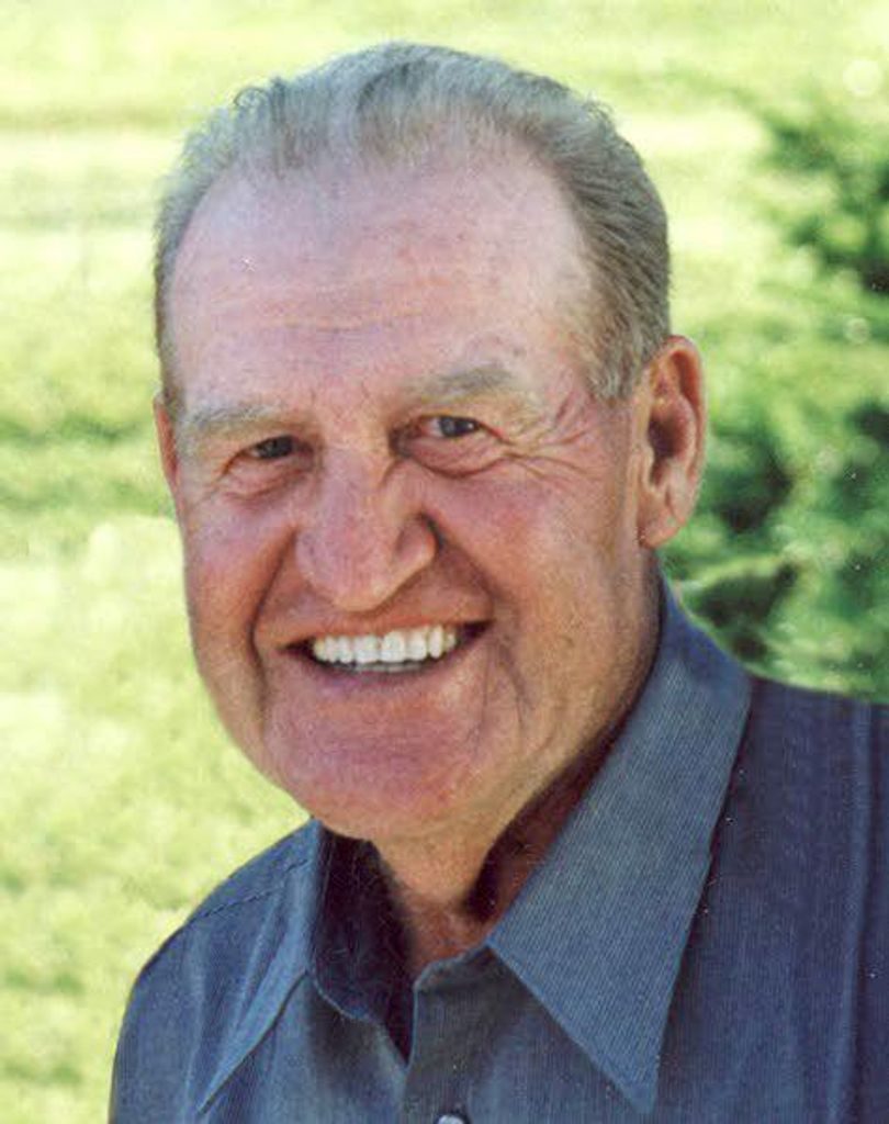 Wallace (Arlie) Hill Profile Photo