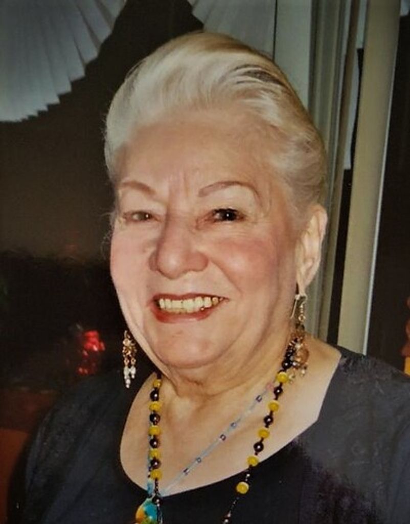 Luisa Trinidad Rosa Profile Photo