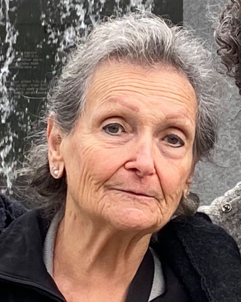 Eva Yvonne Hananel Profile Photo