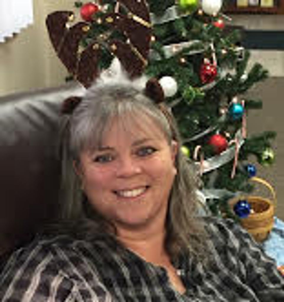 Michelle "Shelli" Halsted Profile Photo