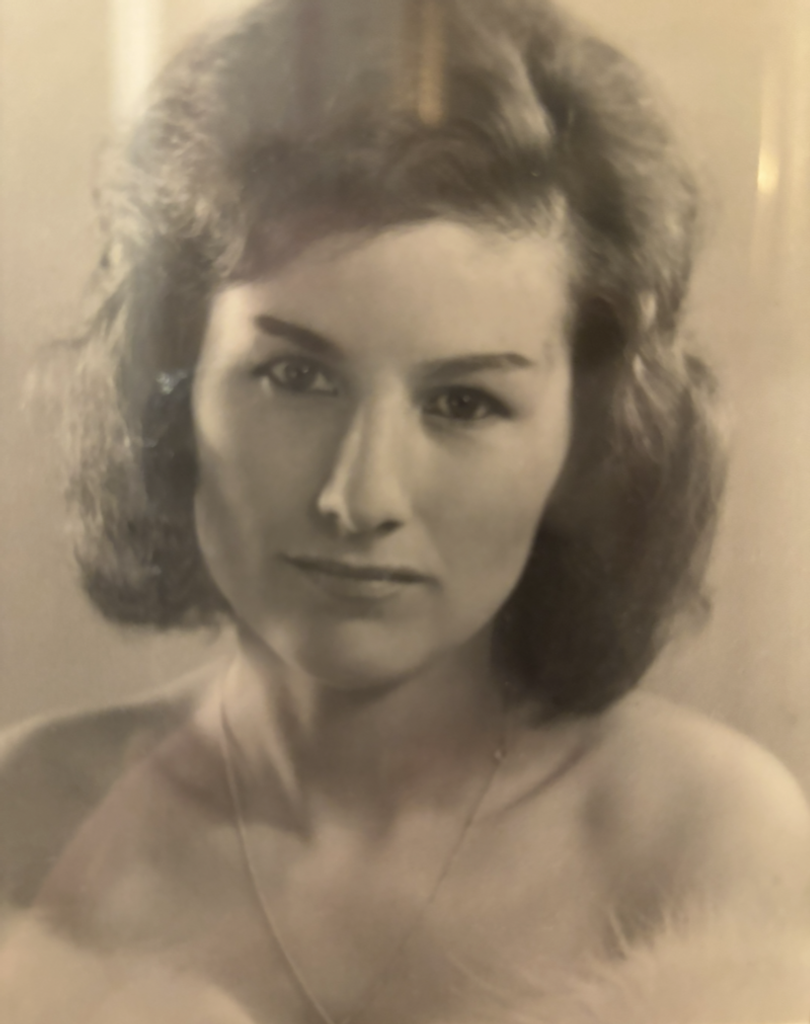 Hannelore Elise Peyton