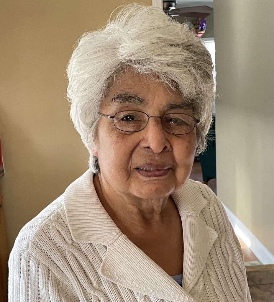 Virginia Perales Profile Photo