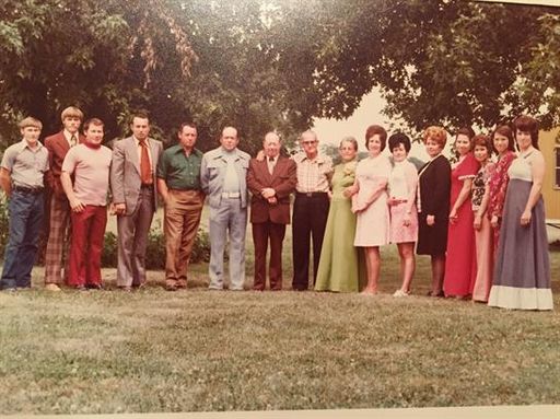 Estill Ray Criswell photo gallery thumbnail 14 of 23