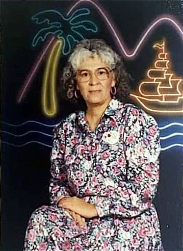 Yolanda C. Gonzalez photo gallery thumbnail 67 of 357