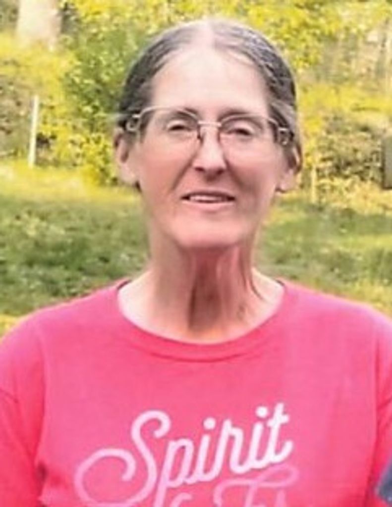 Carol (Dills)  Cowart