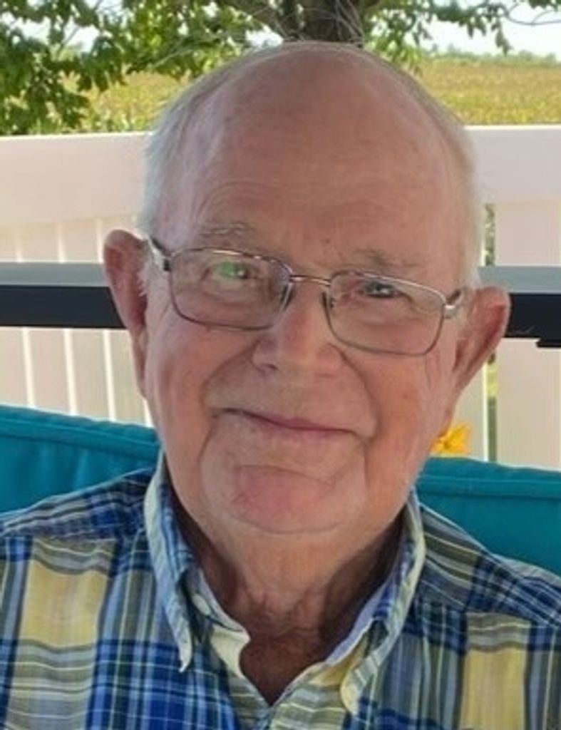 Thomas Plunkett Profile Photo