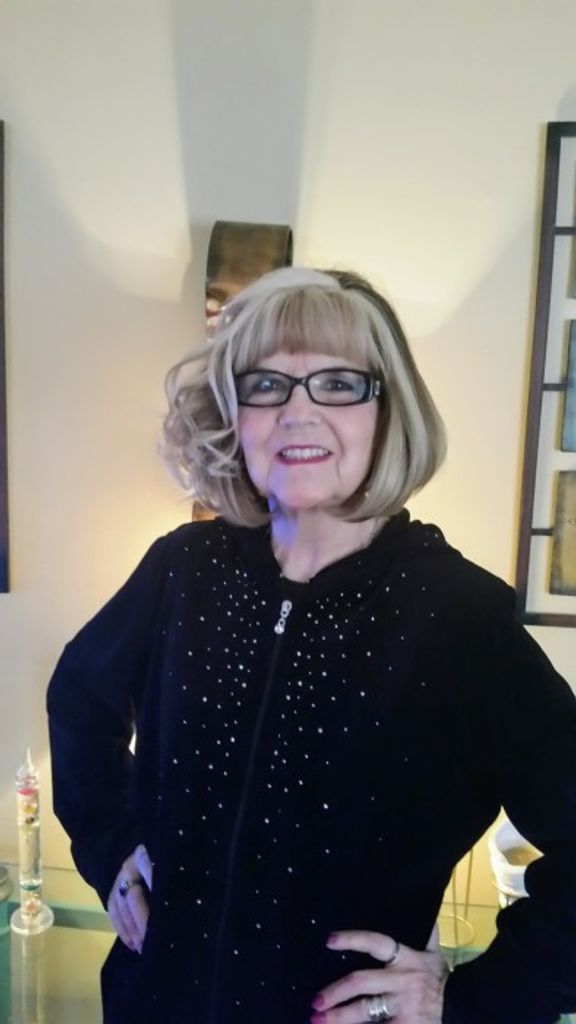 Lynda (Stupka)  Barkett