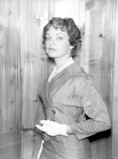 Rose D'Amico photo gallery thumbnail 16 of 96