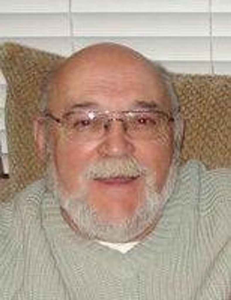 Leslie "Les" J Petryszyn