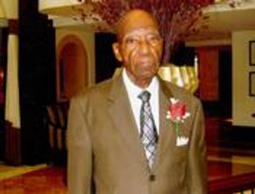 Robert Hallan Mcphee Profile Photo