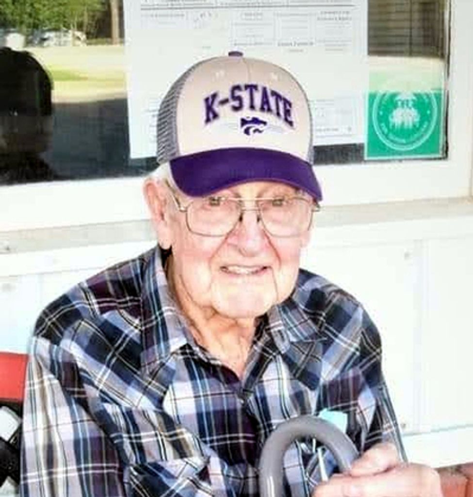 Melvin Earl Bunge Profile Photo