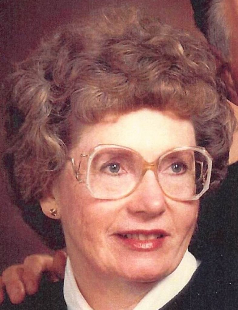 Lillian Mills