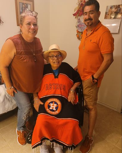 Fernando Guajardo Sr. photo gallery thumbnail 37 of 132