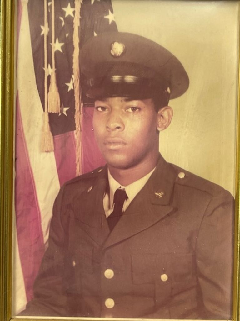 Ravon Hinton Profile Photo