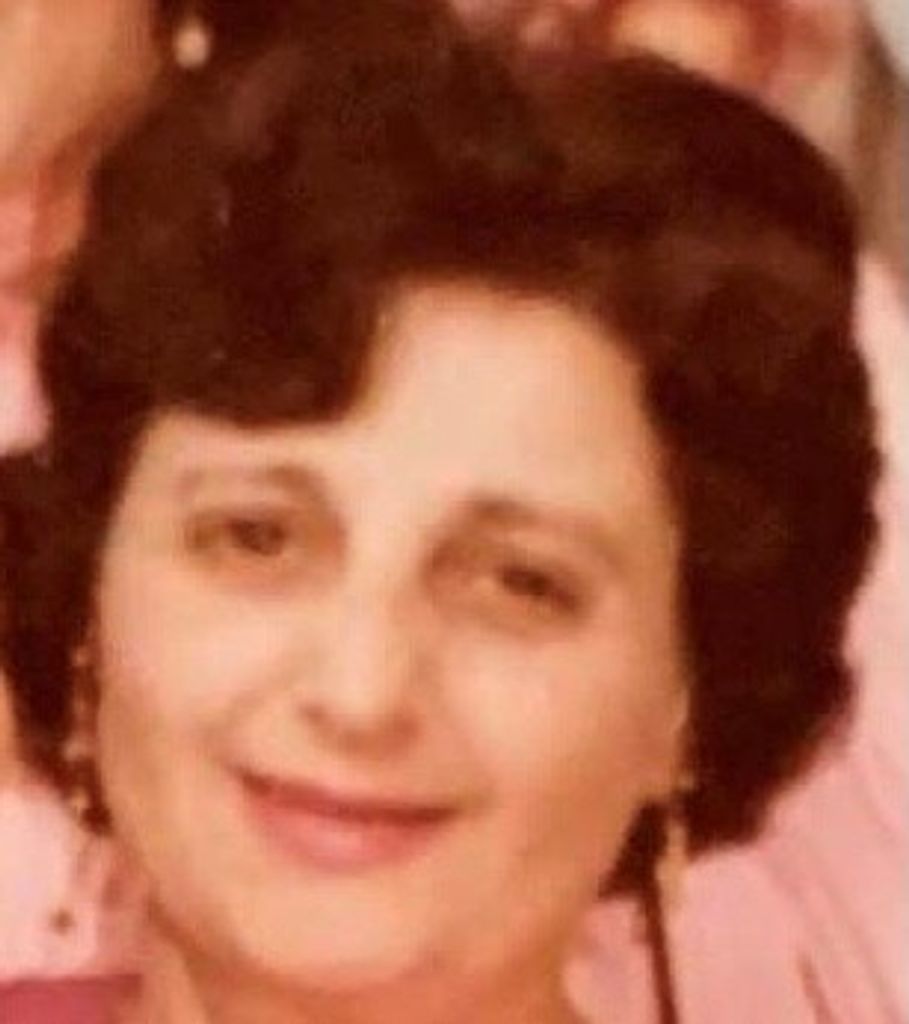 Athena Petropoulos Profile Photo