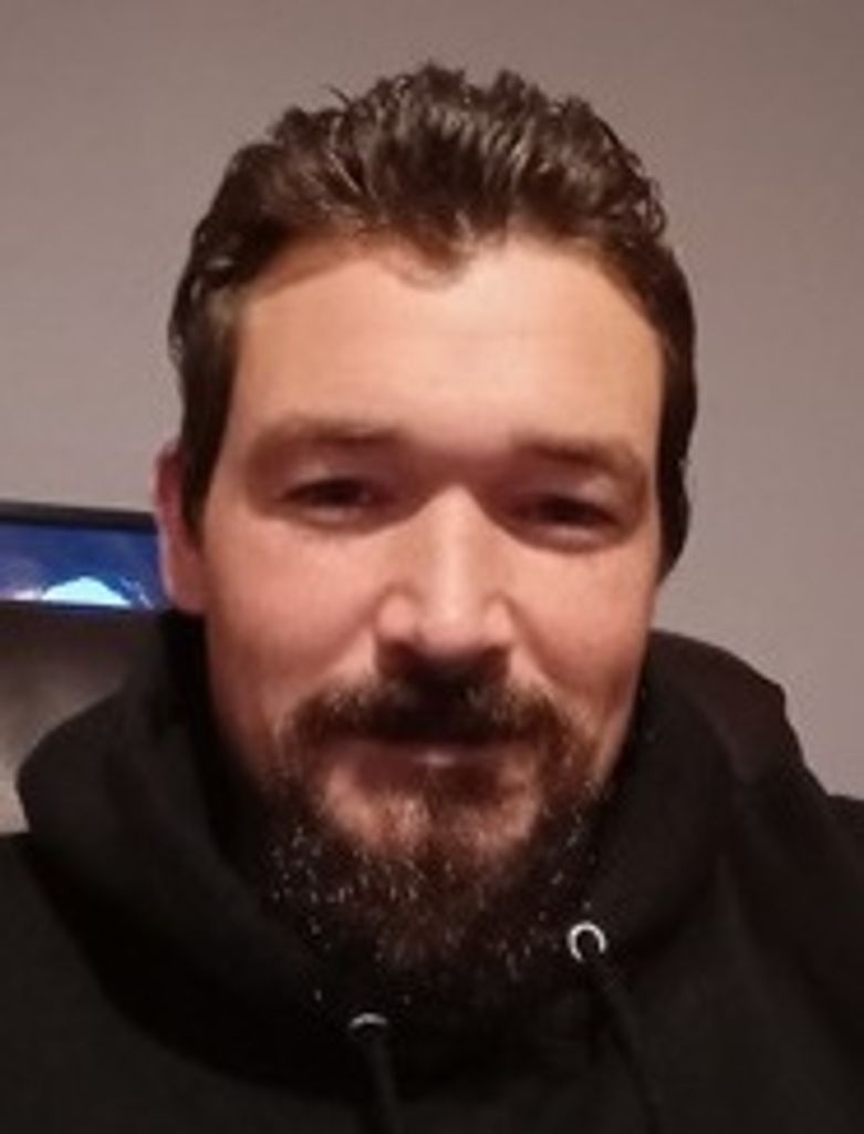 Luke Robinson Profile Photo