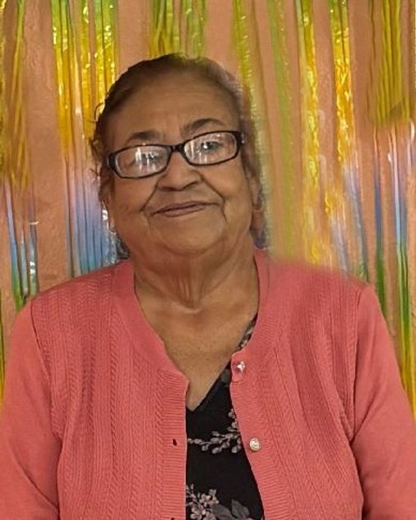 Emma Enriquez de Arriaza Profile Photo