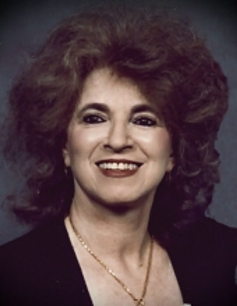 Lois Lynette Valetos Calhoun