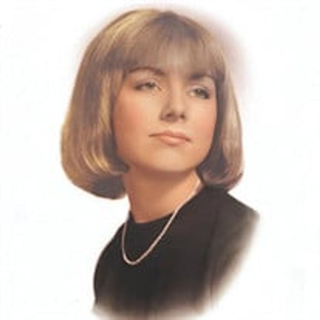 Lynn Holdsworth