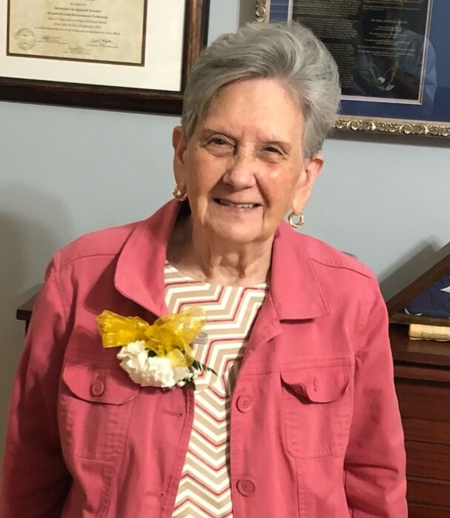Lona Mattox Smith