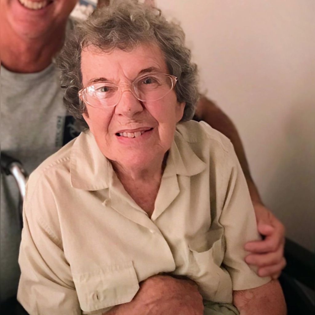 Helen Brackett Profile Photo