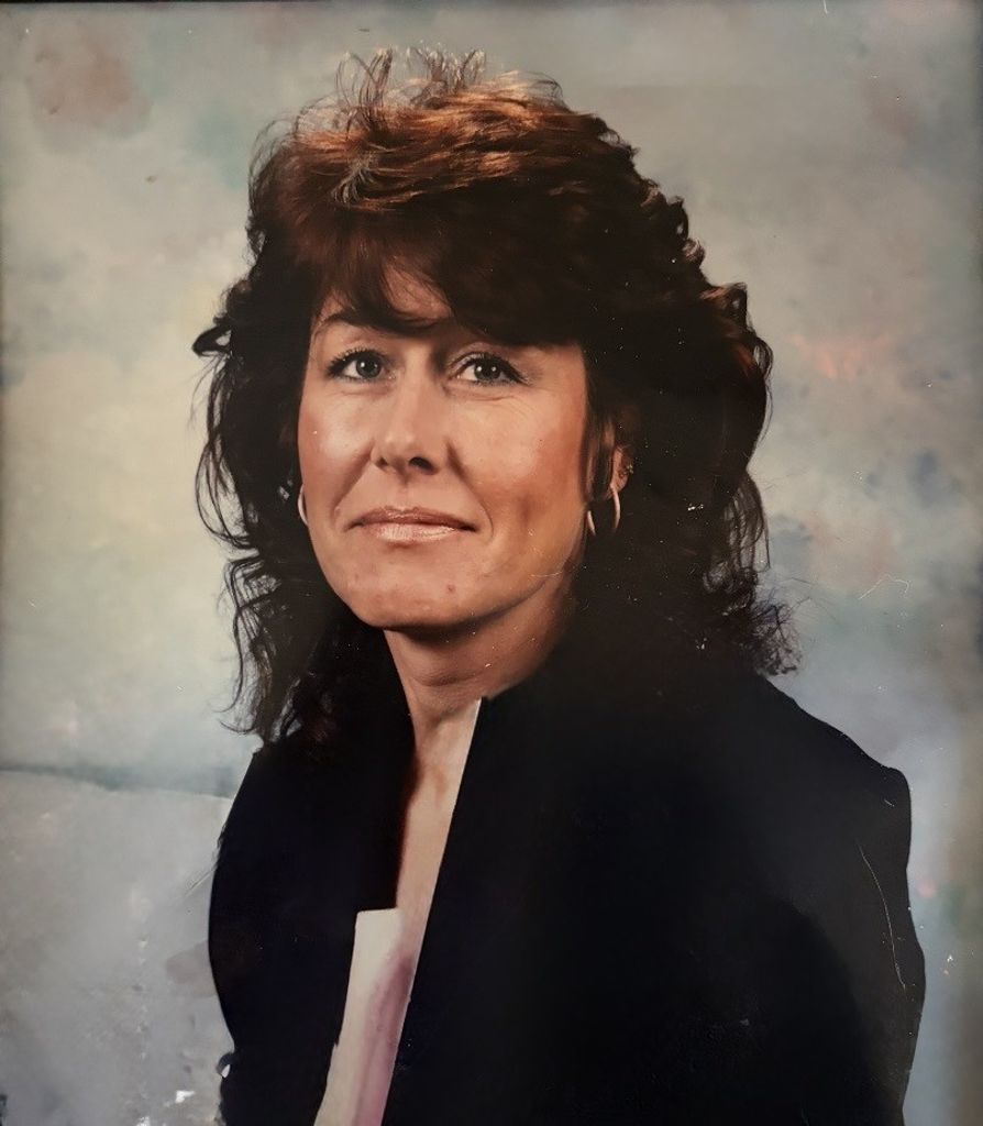 Linda M Steller