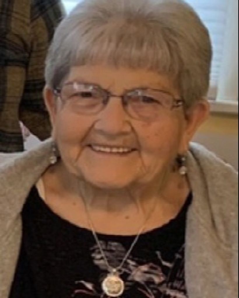 Doris R. Hillabush (Armbrewster)