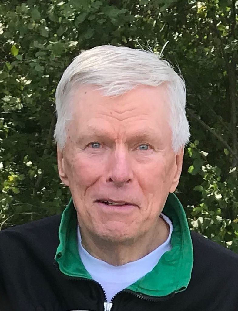 Robert Thompson Profile Photo
