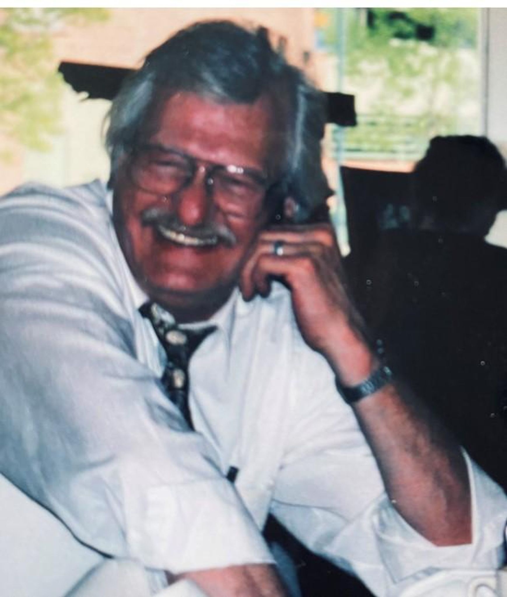 Robert M. Hauck Obituary November 23, 2021 - Elliott Mortuary & Crematory
