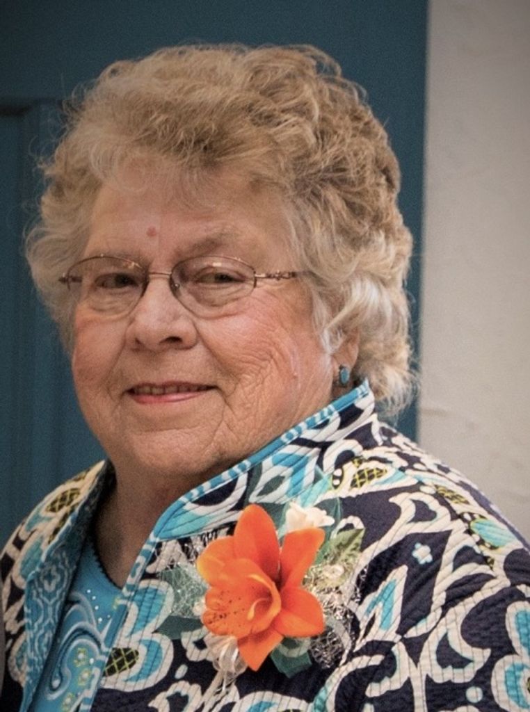 Carrole Lee (Emery)  Horn Profile Photo