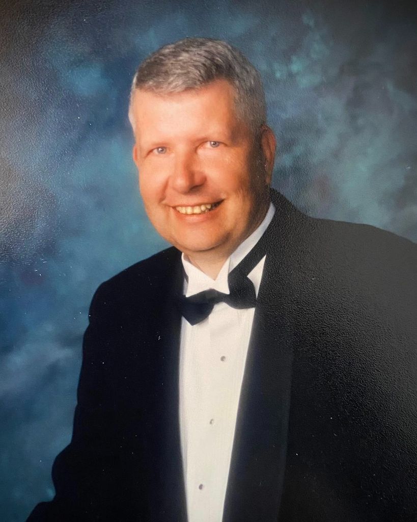 Roger W Recker