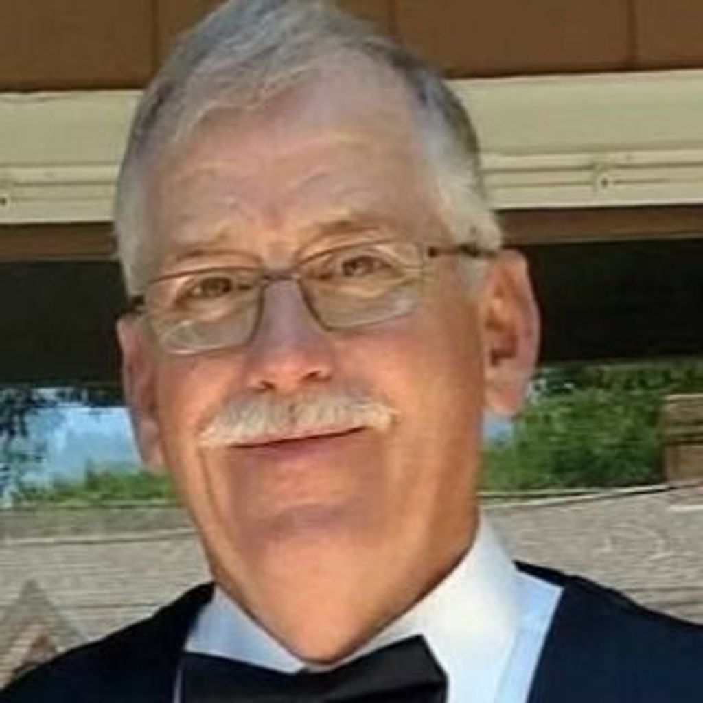 Daniel Thompson Profile Photo