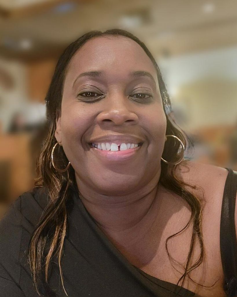 Debora Powell-Dias Profile Photo