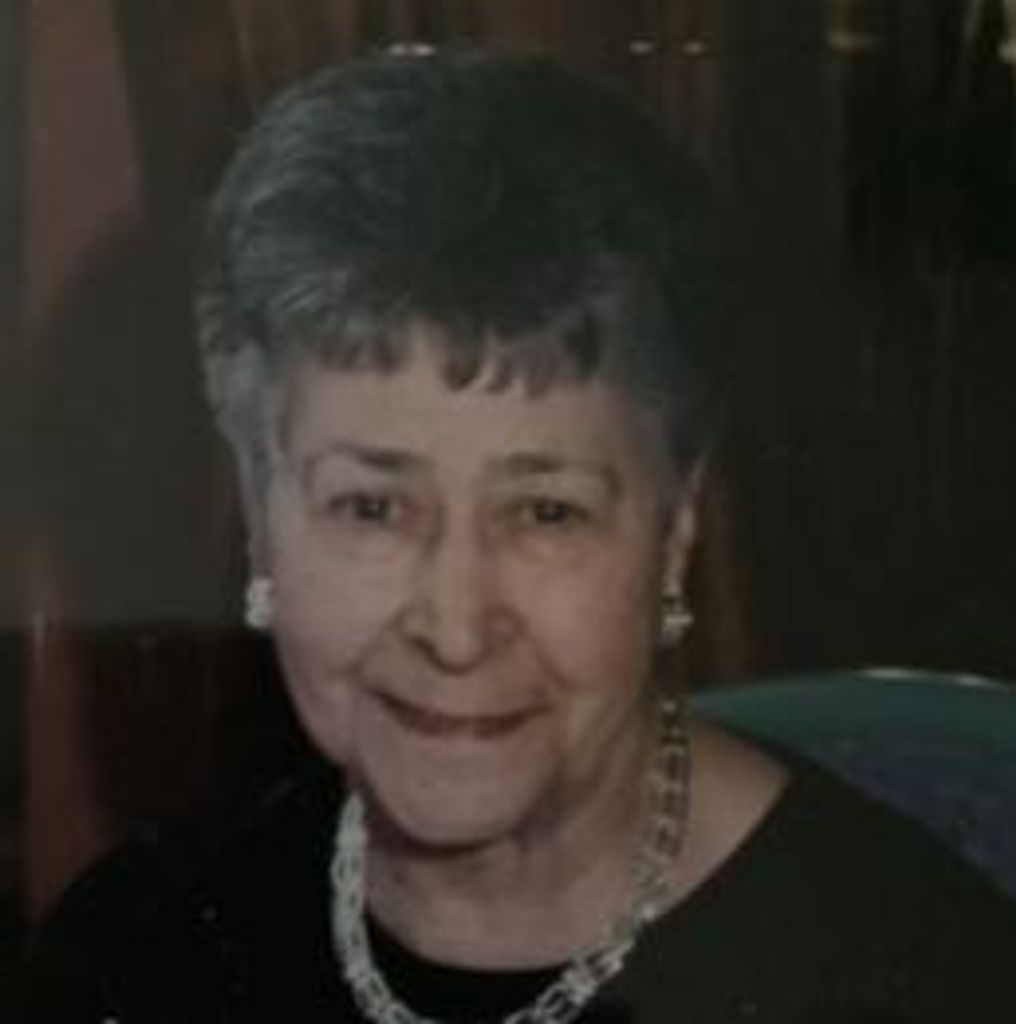 Esme Walker Profile Photo