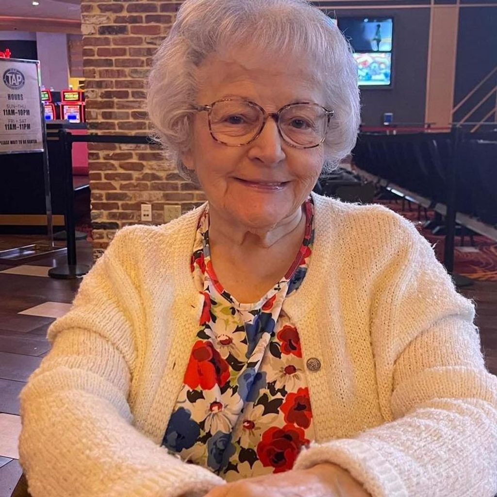 Lorene Jean Hill (Rozsnaki) Profile Photo