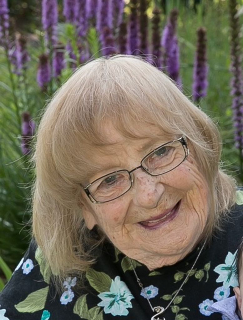 Mary Santocki Profile Photo