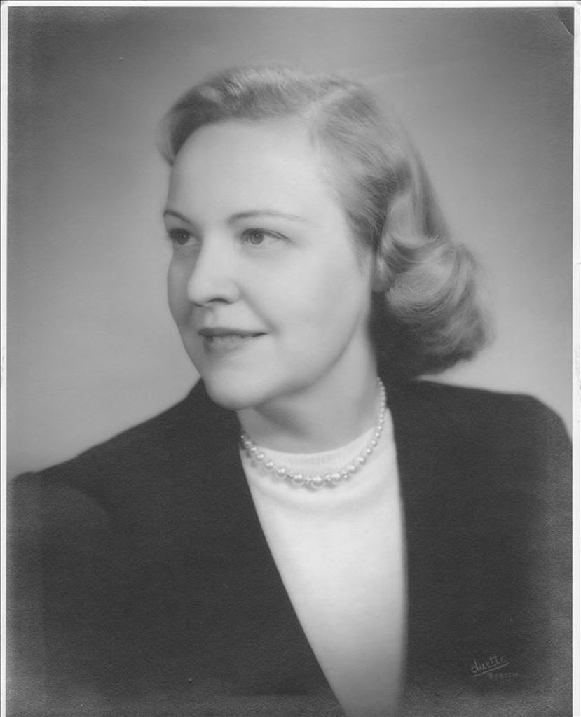 Elizabeth Hamel Profile Photo