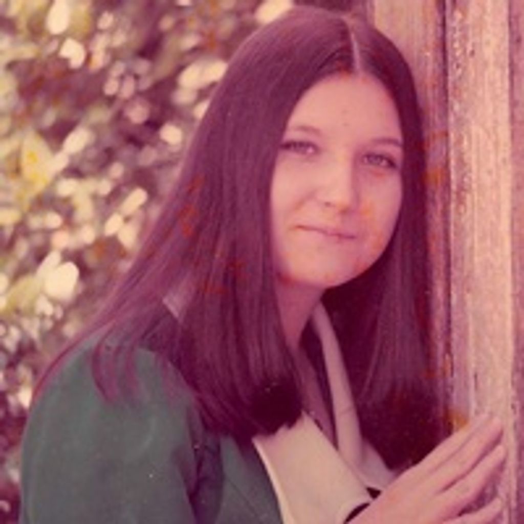 Rhonda Lynette Swift