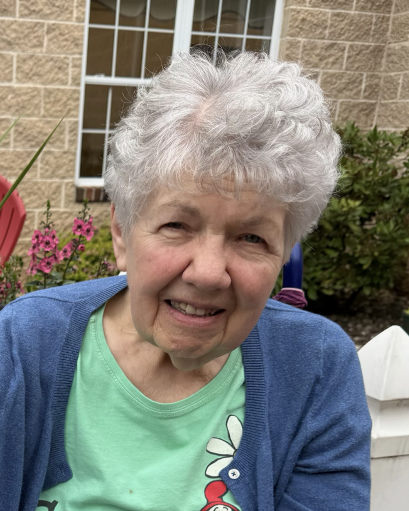 Eileen R. Lewellyn Profile Photo