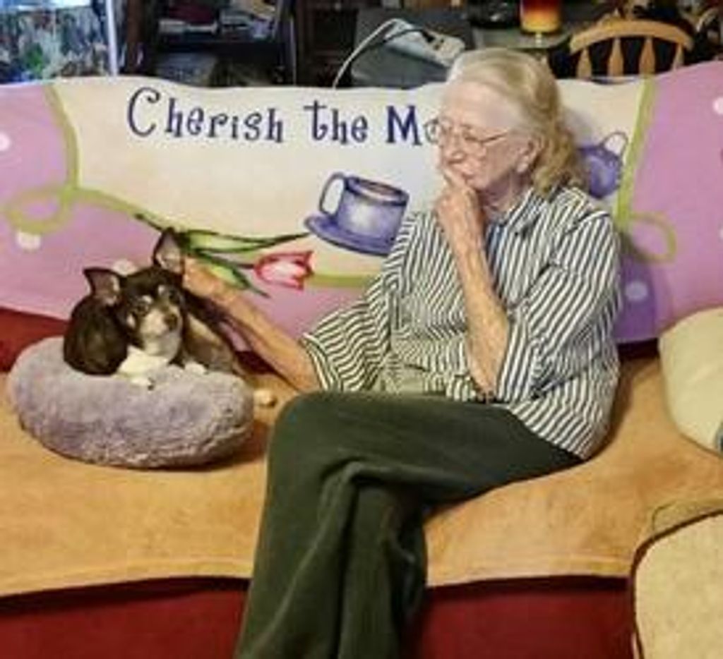 Evelyn Maxine Loving