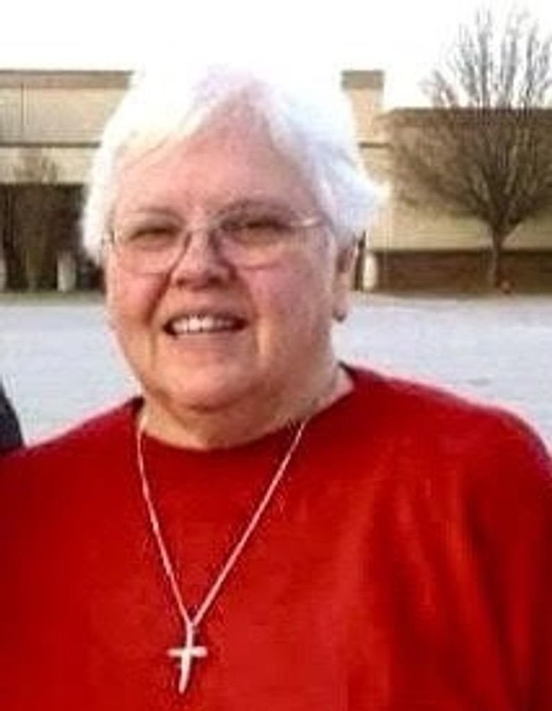 Helen Gribble Short Profile Photo