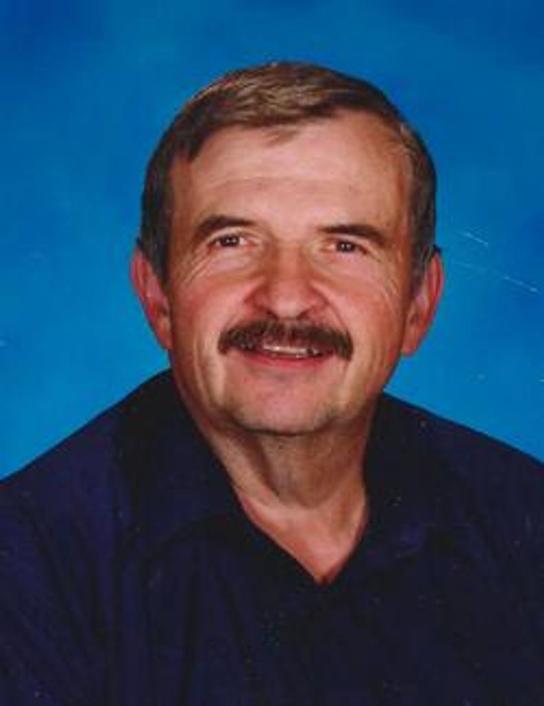 Victor Willie Petruk Profile Photo