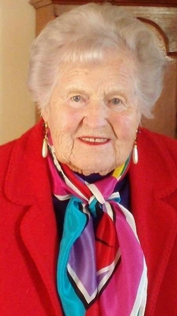 Emmy Clark Profile Photo