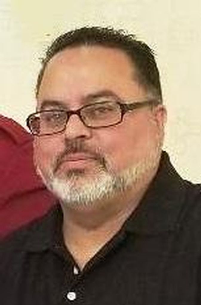 Herminio Hernandez Profile Photo