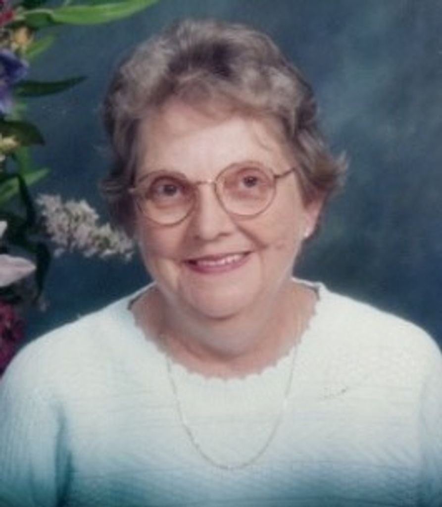 Loretta Staff Profile Photo